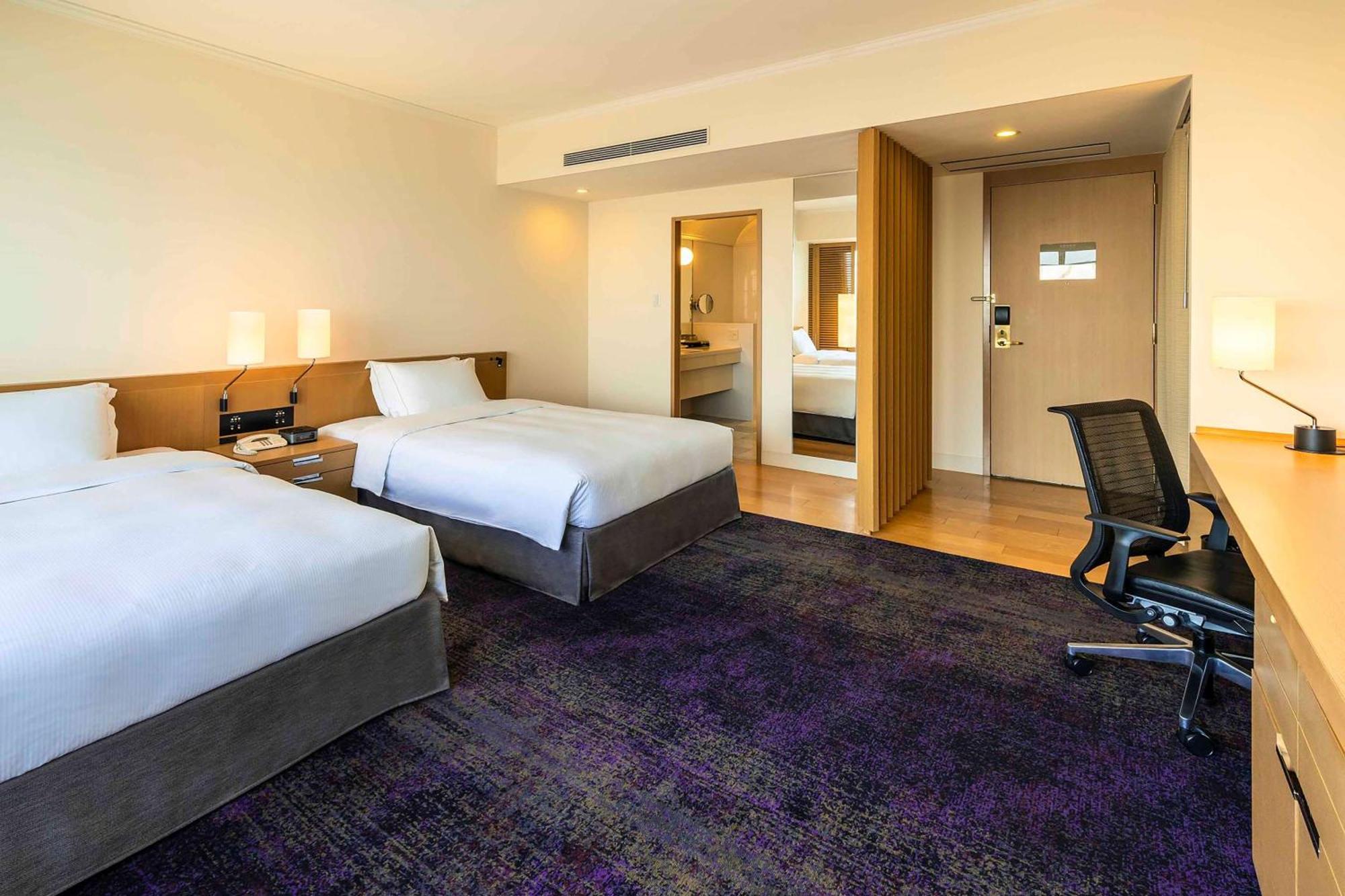 Hilton Fukuoka Sea Hawk Hotell Exteriör bild