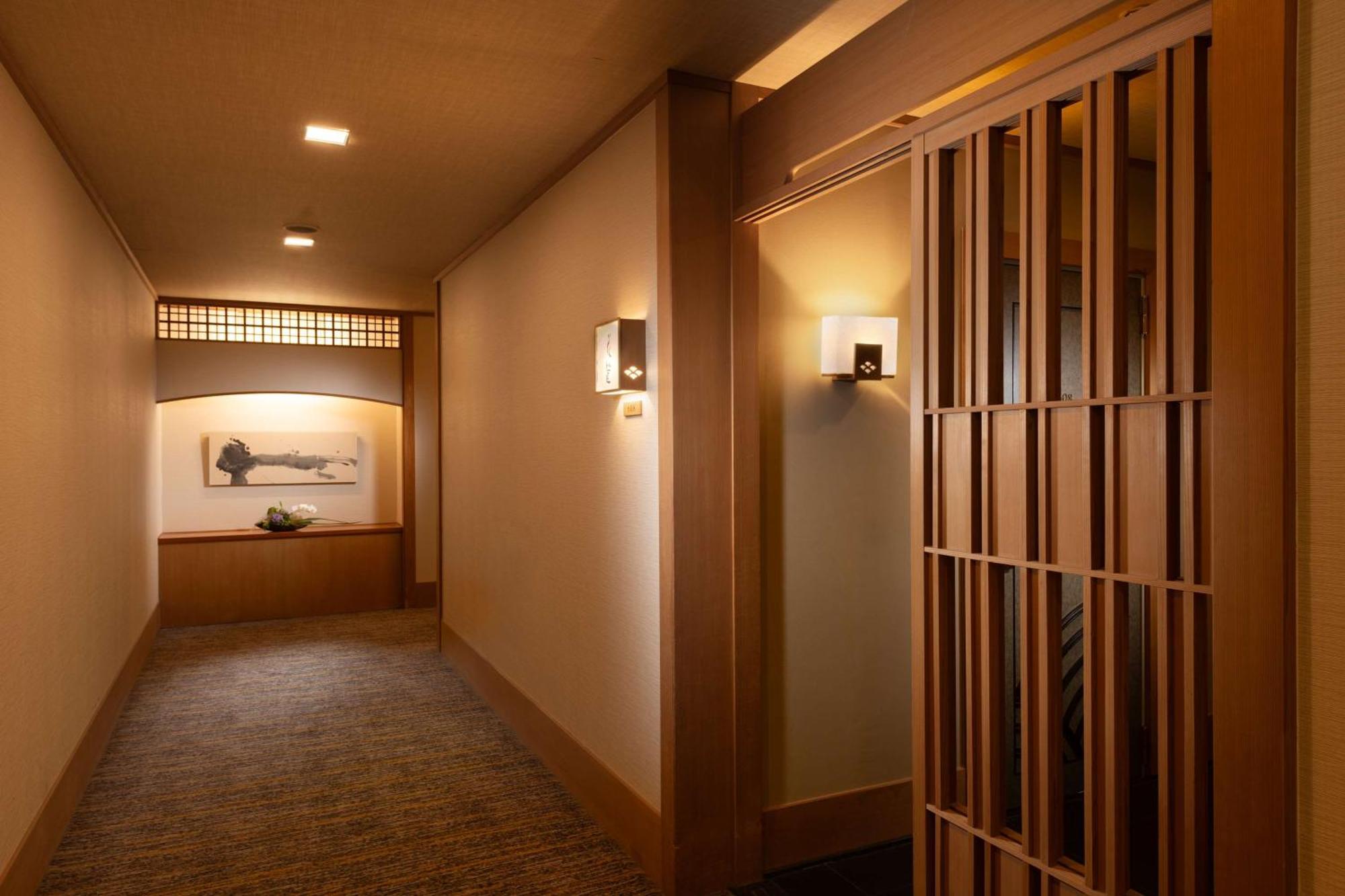 Hilton Fukuoka Sea Hawk Hotell Exteriör bild