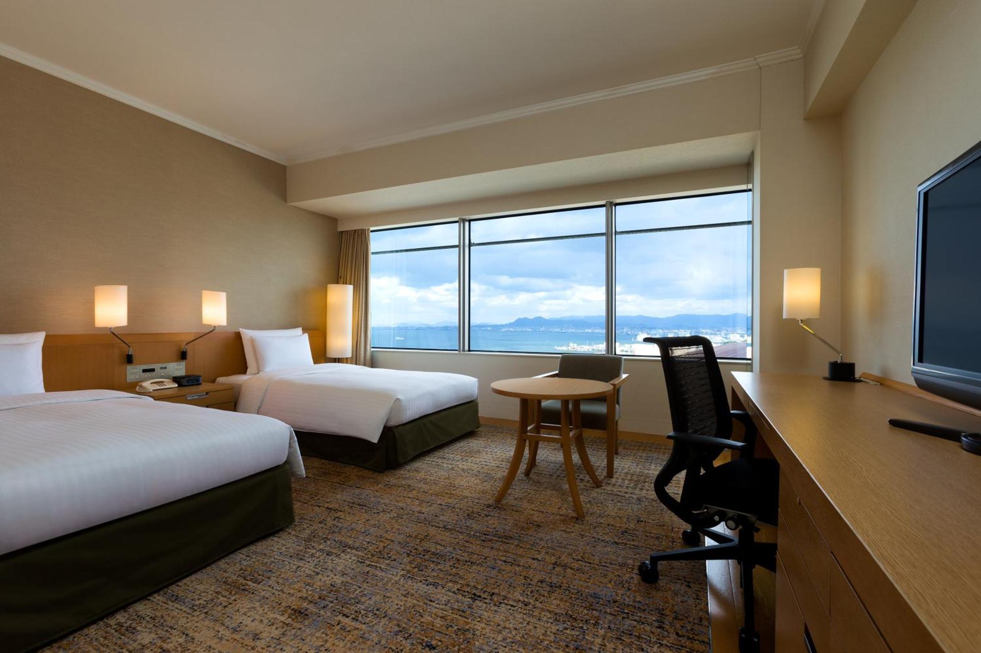 Hilton Fukuoka Sea Hawk Hotell Exteriör bild